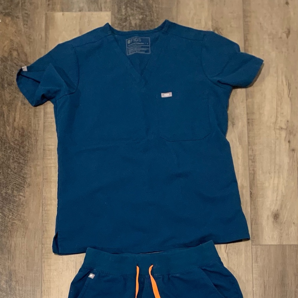 Women’s Figs Scrub Set
